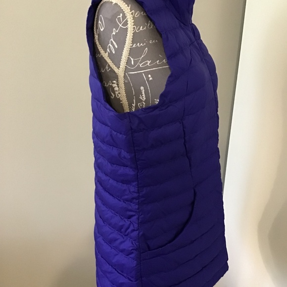 Lululemon Pack it Down Again Vest (size 8) - Picture 4 of 6